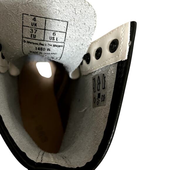 Dr. Martens 1460 Patent Leather White Combat Boots Women's Size 6 - Picture 8 of 8